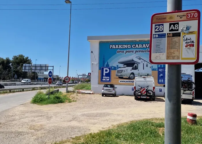 Area Parking Caravane אתר קמפינג